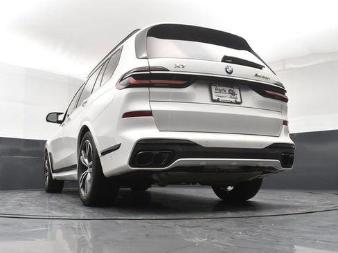 Used 2023 BMW X7 M60i w/ Executive Package AWD/4WD image 22