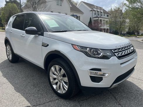 Used 2016 Land Rover Discovery Sport HSE Luxury image 3