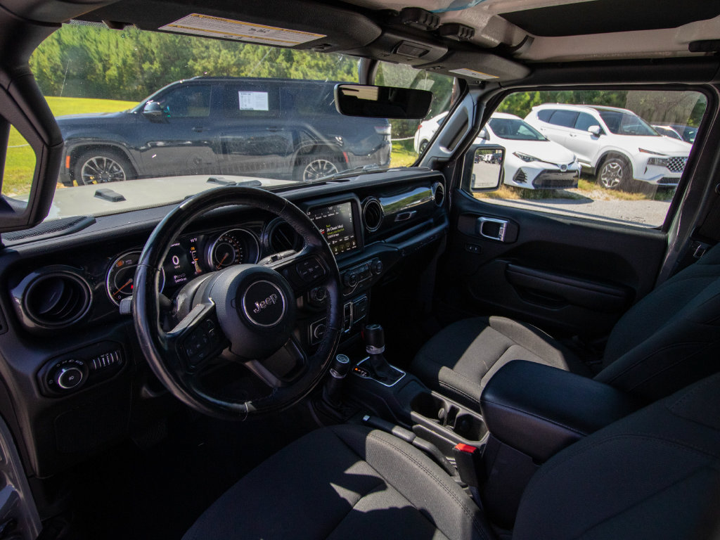 Used 2021 Jeep Wrangler Unlimited Sport AWD/4WD image 11
