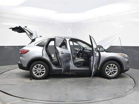 Used 2022 Ford Escape SE FWD image 41