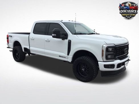 Used 2025 Ford F350 Lariat w/ Black Appearance Package AWD/4WD image 7