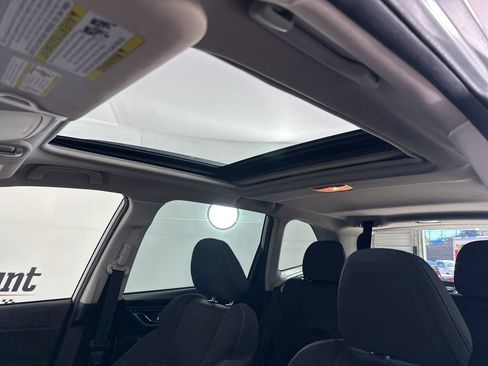 Used 2020 Subaru Forester Premium AWD/4WD image 21
