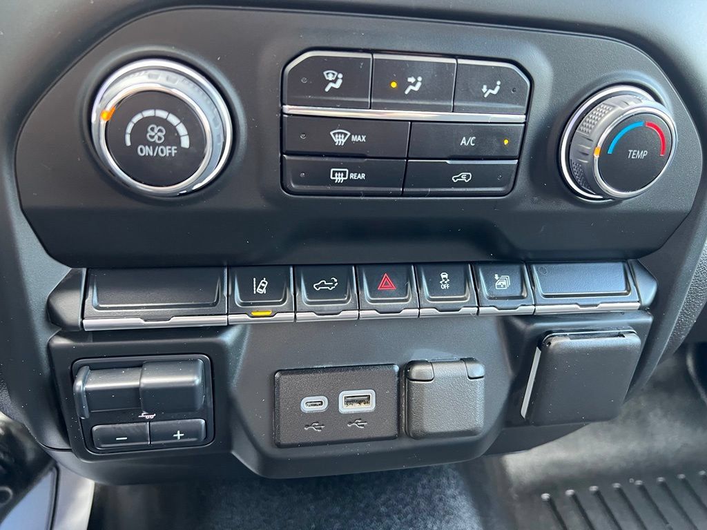 Used 2024 Chevrolet Silverado 2500 Custom w/ Custom Convenience Package AWD/4WD image 41