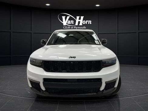 New 2025 Jeep Grand Cherokee L Limited w/ Luxury Tech Group II image 12