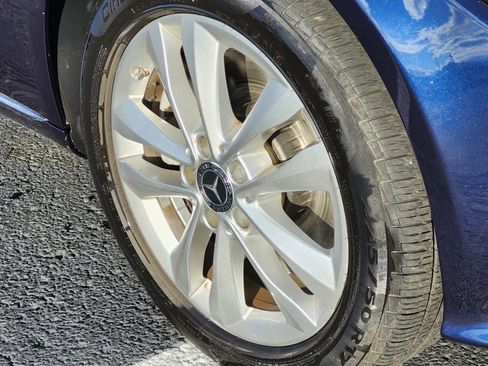 Used 2019 Mercedes-Benz C 300 4MATIC Sedan image 11