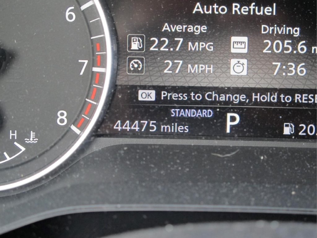 Used 2024 Nissan Pathfinder SV FWD image 17