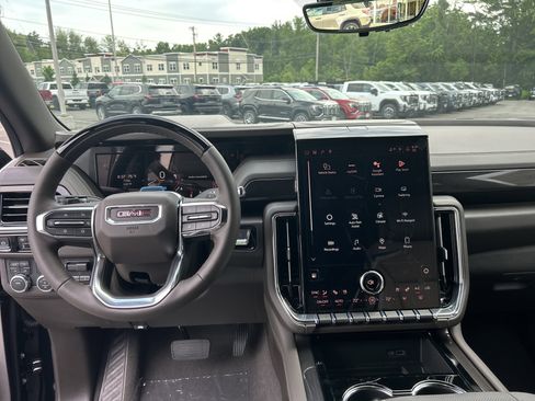 New 2026 GMC Yukon Elevation w/ Elevation Premium Package AWD/4WD image 32