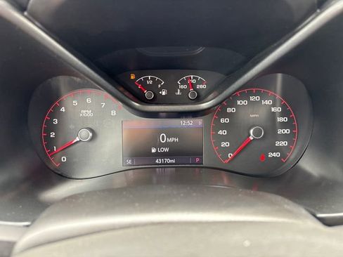 Used 2021 Chevrolet Colorado Z71 AWD/4WD image 13