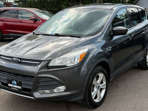 Used 2016 Ford Escape SE AWD/4WD image 4