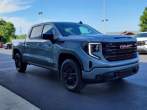 Used 2024 GMC Sierra 1500 Elevation AWD/4WD image 2