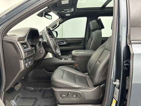Used 2021 Chevrolet Tahoe Z71 w/ Z71 Off-Road Package AWD/4WD image 14