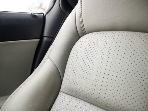 Used 2011 Chevrolet Corvette Grand Sport w/ Preferred Equipment Group image 22