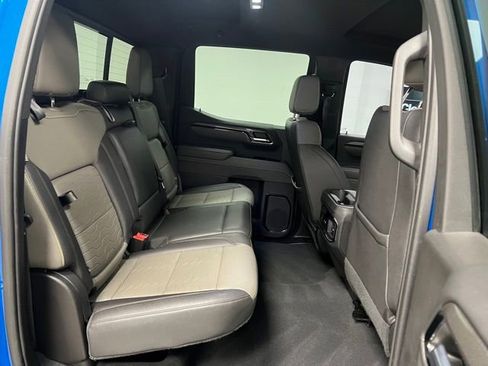 Used 2022 Chevrolet Silverado 1500 ZR2 w/ Technology Package AWD/4WD image 52