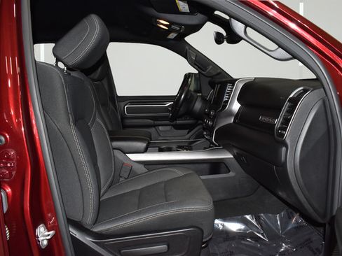 Used 2021 RAM 1500 Big Horn AWD/4WD image 11