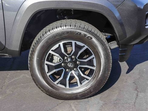 Certified 2023 Toyota Tacoma TRD Sport AWD/4WD image 11