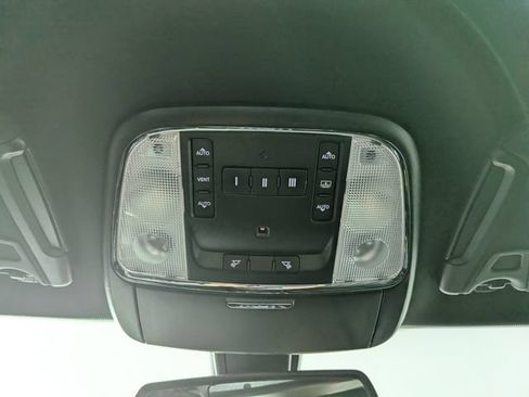 Used 2017 Chrysler 300 S AWD/4WD image 23