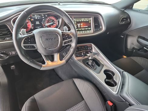 Used 2022 Dodge Challenger SRT Hellcat RWD image 9