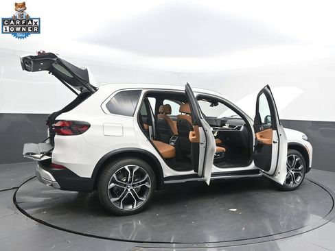 Used 2026 BMW X5 xDrive40i w/ Climate Comfort Package AWD/4WD image 54