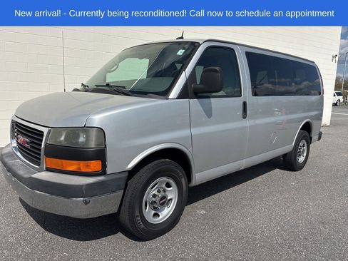 Used 2011 GMC Savana 2500 LT w/ LT Preferred Equipment Group image 1