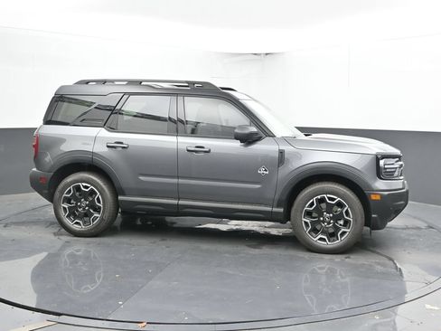 New 2025 Ford Bronco Sport Outer Banks w/ Outer Banks Tech Package+ AWD/4WD image 3