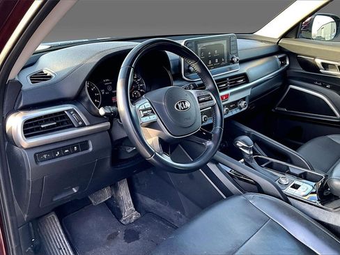 Used 2020 Kia Telluride LX image 6