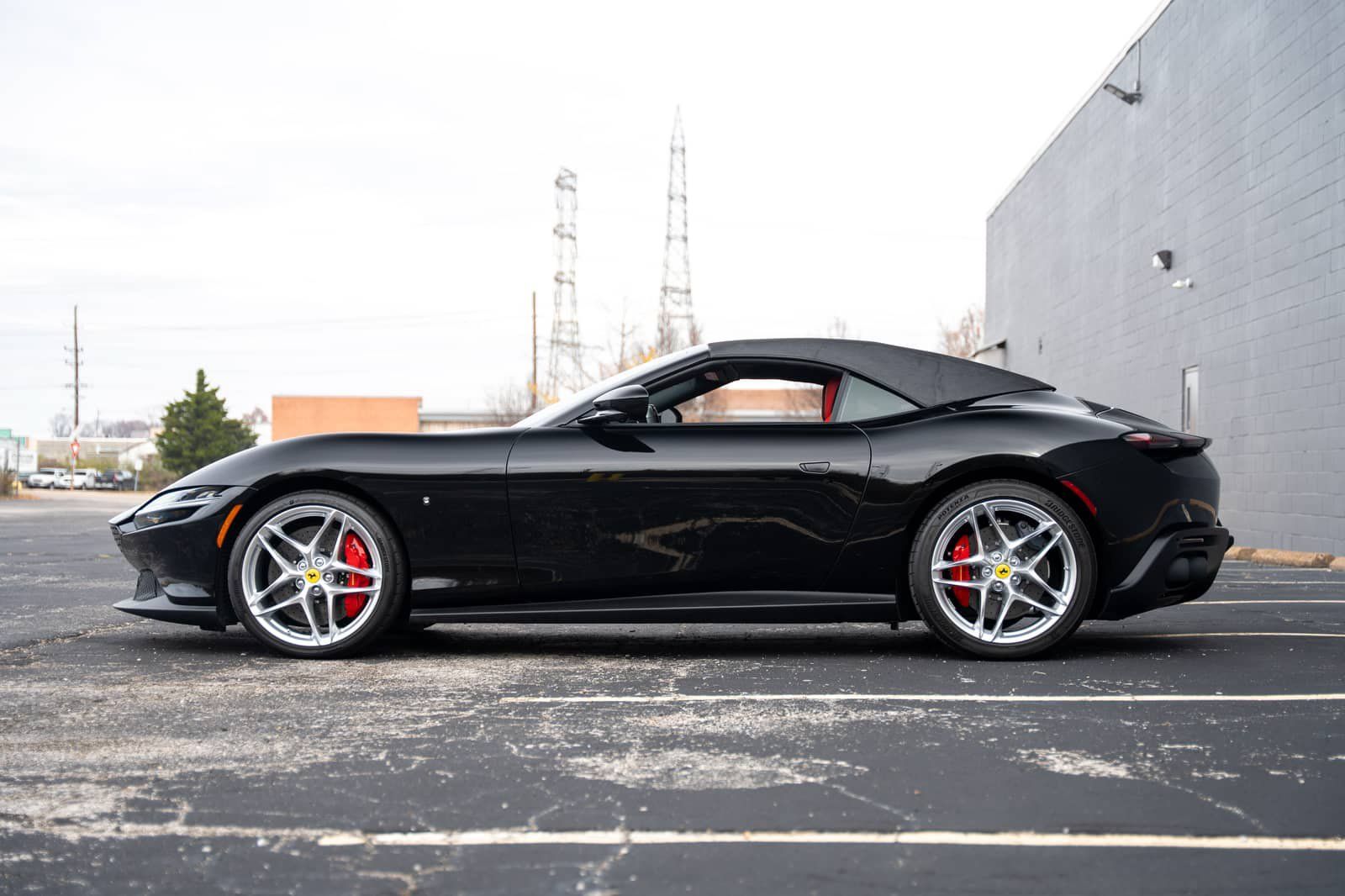 Used 2025 Ferrari Roma Spider RWD image 13