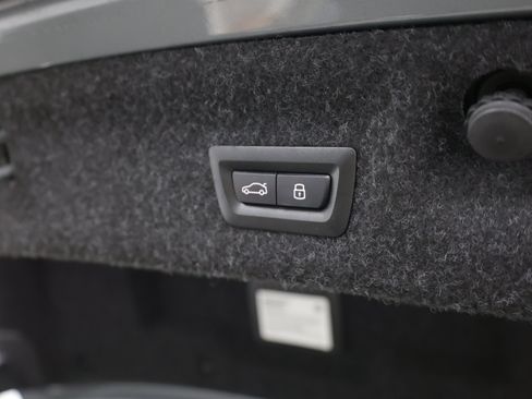Used 2025 BMW 430i Coupe w/ Premium Package RWD image 31