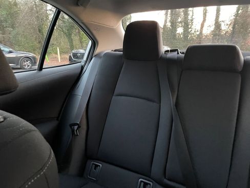 Used 2025 Toyota Corolla LE image 37