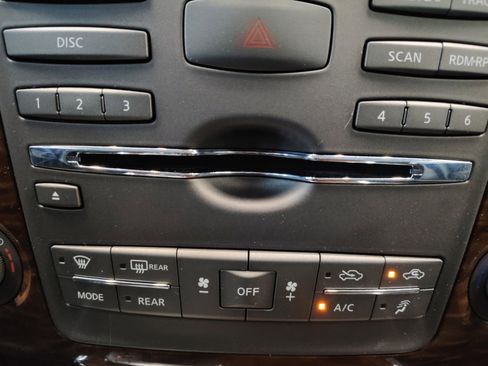 Used 2019 Nissan Armada Platinum w/ Captain's Chairs Package AWD/4WD image 39