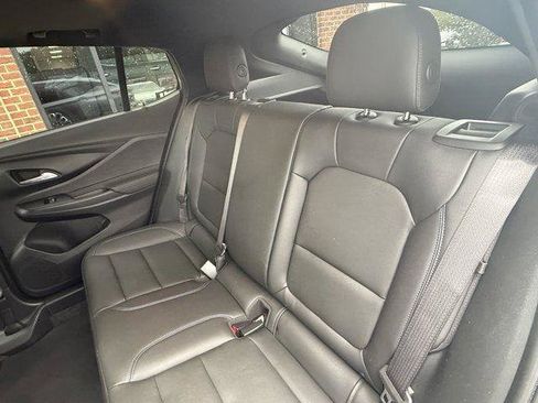 Used 2025 Buick Envista Sport Touring w/ Convenience I Package FWD image 15