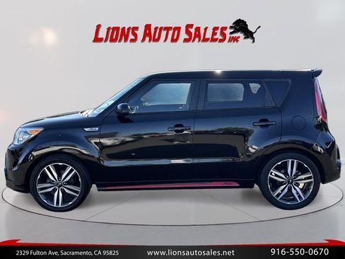 Used 2015 Kia Soul + FWD image 8