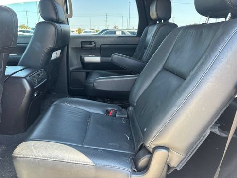 Used 2019 Toyota Sequoia TRD Sport AWD/4WD image 7