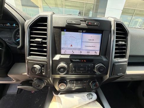 Used 2019 Ford F150 XLT w/ Equipment Group 302A Luxury AWD/4WD image 12