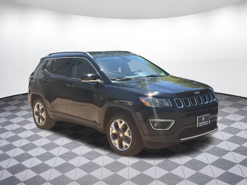 Used 2020 Jeep Compass Limited w/ Safety & Security Group AWD/4WD image 7