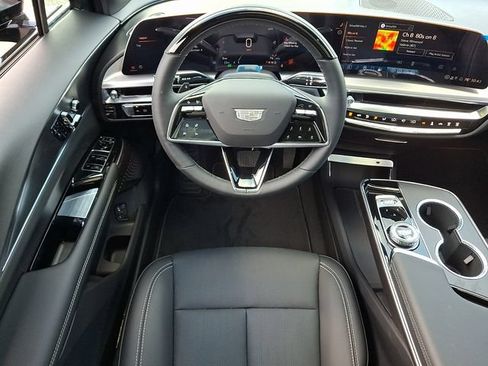 Certified 2026 Cadillac Lyriq Sport AWD/4WD image 10