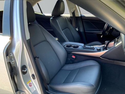 Used 2017 Lexus IS 300 AWD w/ Premium Package image 29