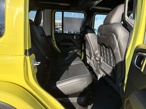 Used 2023 Jeep Wrangler Unlimited Rubicon 4xe w/ Cold Weather Group image 17