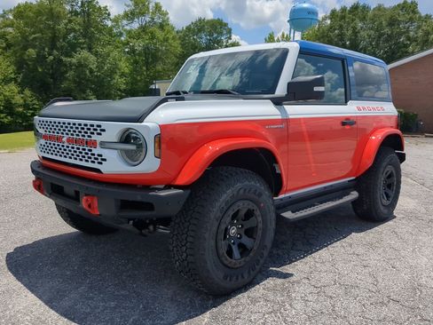 New 2025 Ford Bronco Stroppe Edition image 6