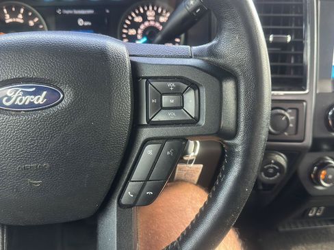 Used 2019 Ford F150 XLT w/ Equipment Group 302A Luxury AWD/4WD image 16