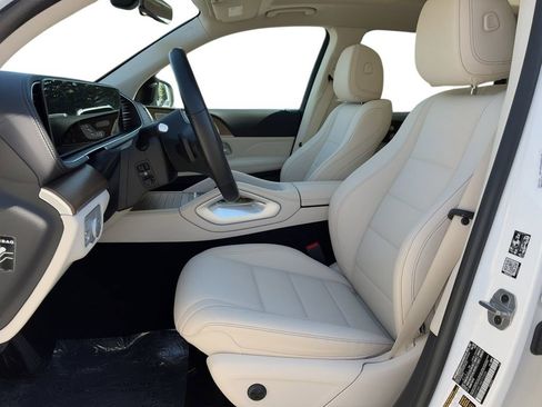 Used 2022 Mercedes-Benz GLS 450 4MATIC image 6