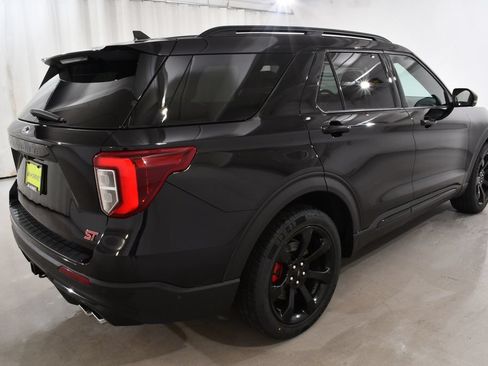 Used 2022 Ford Explorer ST w/ Equipment Group 401A AWD/4WD image 11