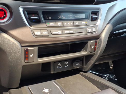 Certified 2024 Honda Passport EX-L image 21