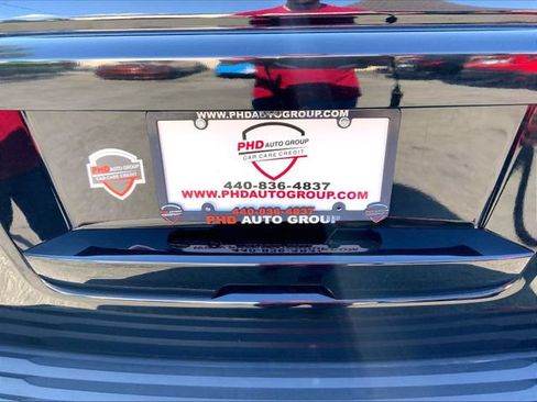 Used 2018 GMC Yukon Denali w/ Open Road Package AWD/4WD image 13
