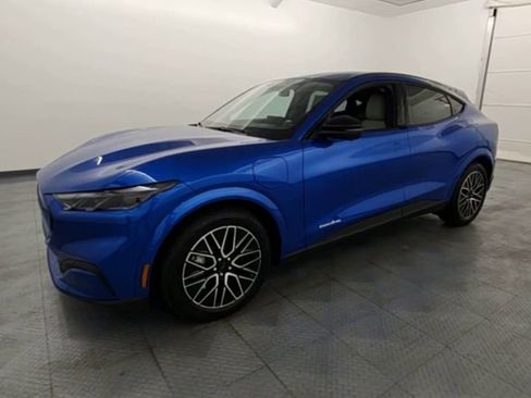 New 2025 Ford Mustang Mach-E Premium image 4