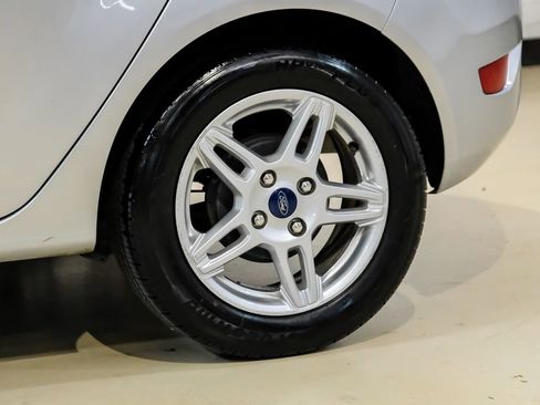 Used 2019 Ford Fiesta SE image 51