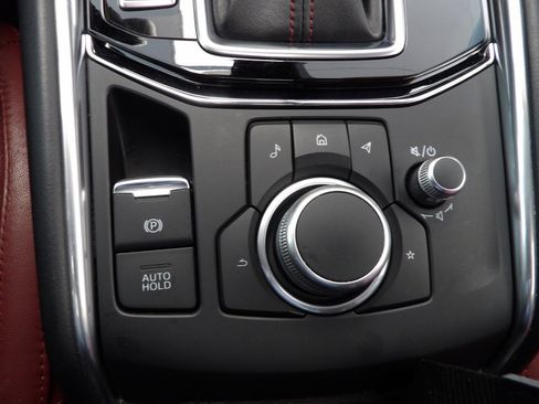 Certified 2023 MAZDA CX-5 Carbon Edition image 33