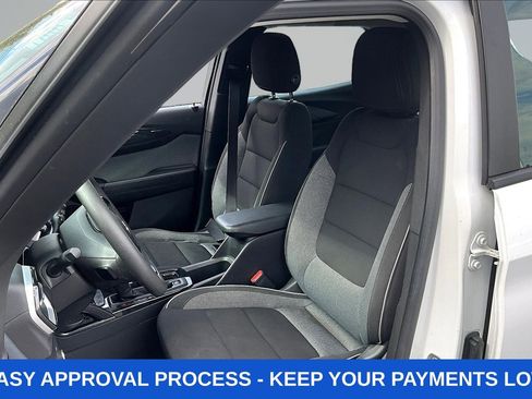 Used 2024 Chevrolet TrailBlazer LS FWD image 26