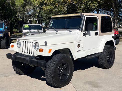 Used 1999 Jeep Wrangler Sahara image 4
