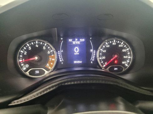 Used 2020 Jeep Renegade Sport w/ Sport Appearance Group AWD/4WD image 23