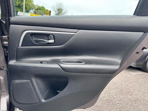 Used 2017 Nissan Altima 3.5 SL w/ 3.5SL Technology Package image 35